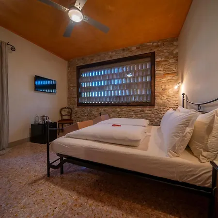 Farm stay Podere Tovari *
